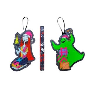 NITB, COLOURPOP A NIGHTMARE BEFORE CHRISTMAS 2 LIPSTICKS 1 OOGIE BOOGIE & 1 SALL